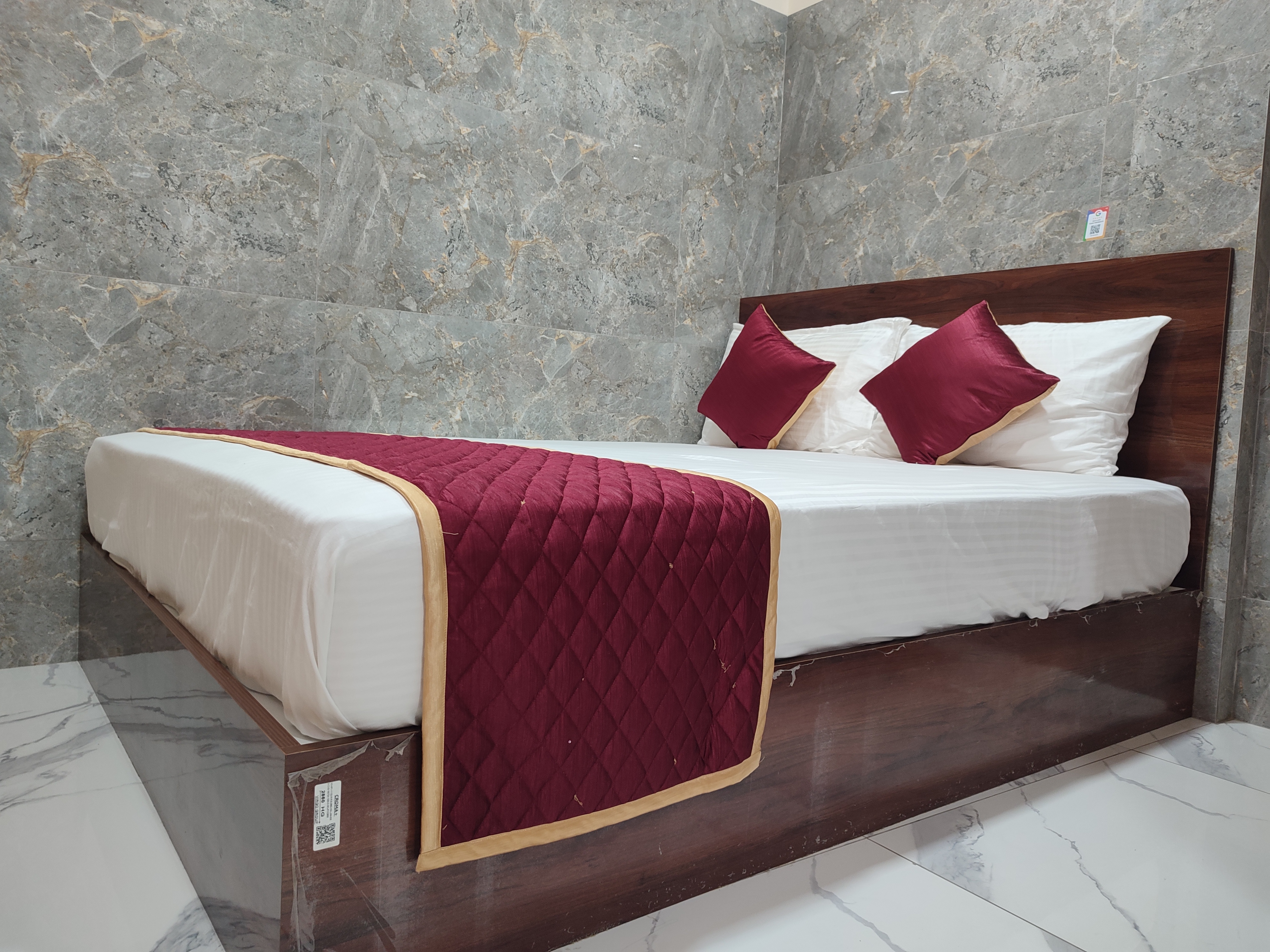 Double Room with Mirror